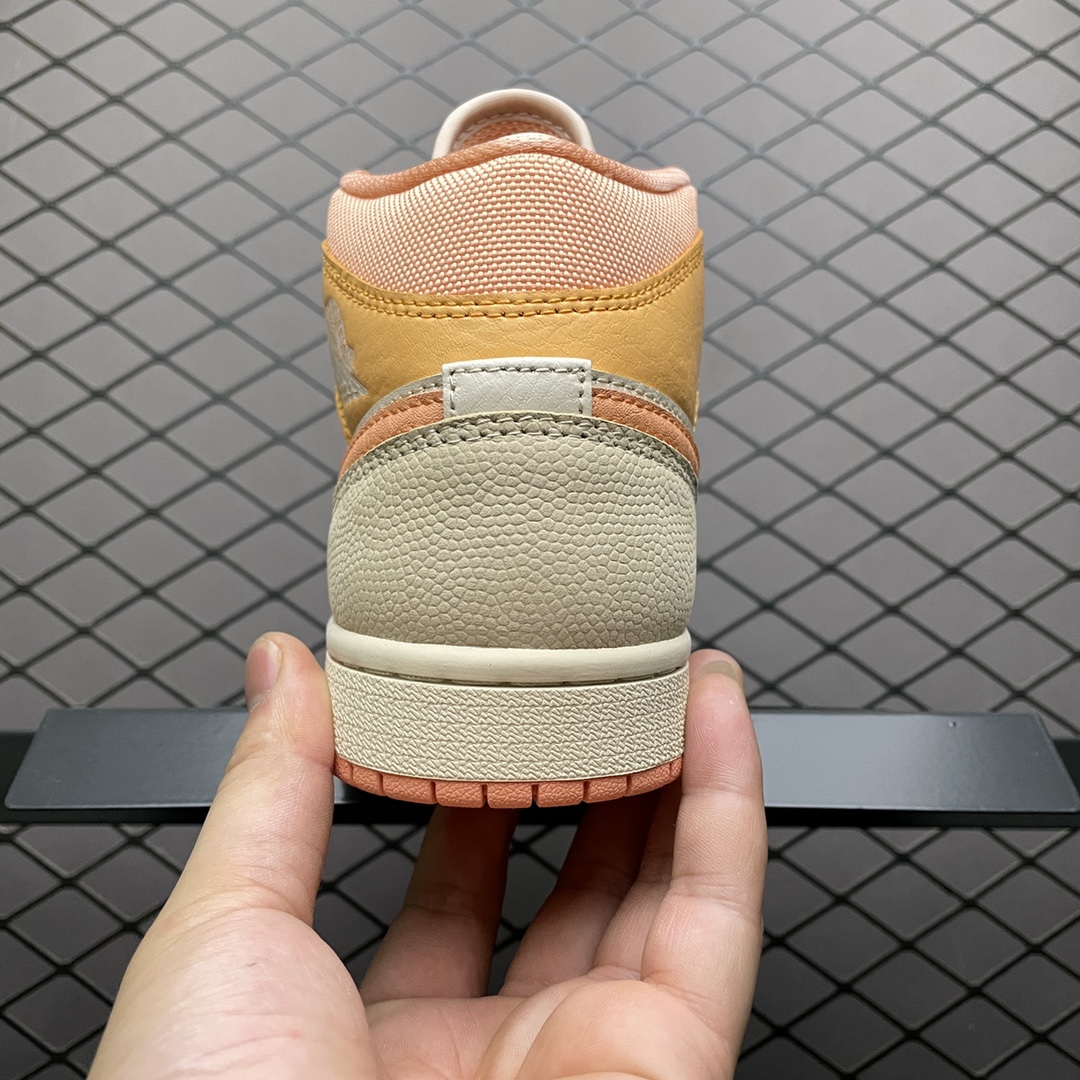 260 Air Jordan 1 Mid  ” Apricot Orange ” 杏橙 AJ1乔1中帮文化篮球鞋 DH4270-800