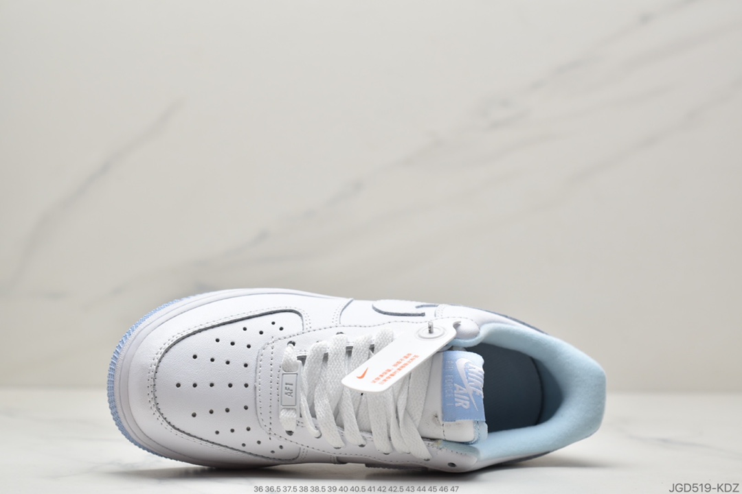 180 耐克Nike WMNS Air Force 1 Low空军一号经典低帮百搭休闲运动板鞋“皮革白蓝” CD6915-103