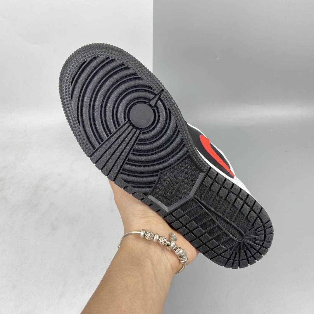 260 Air Jordan 1 Mid AJ1 乔1 中帮百搭休闲运动板鞋554725-075