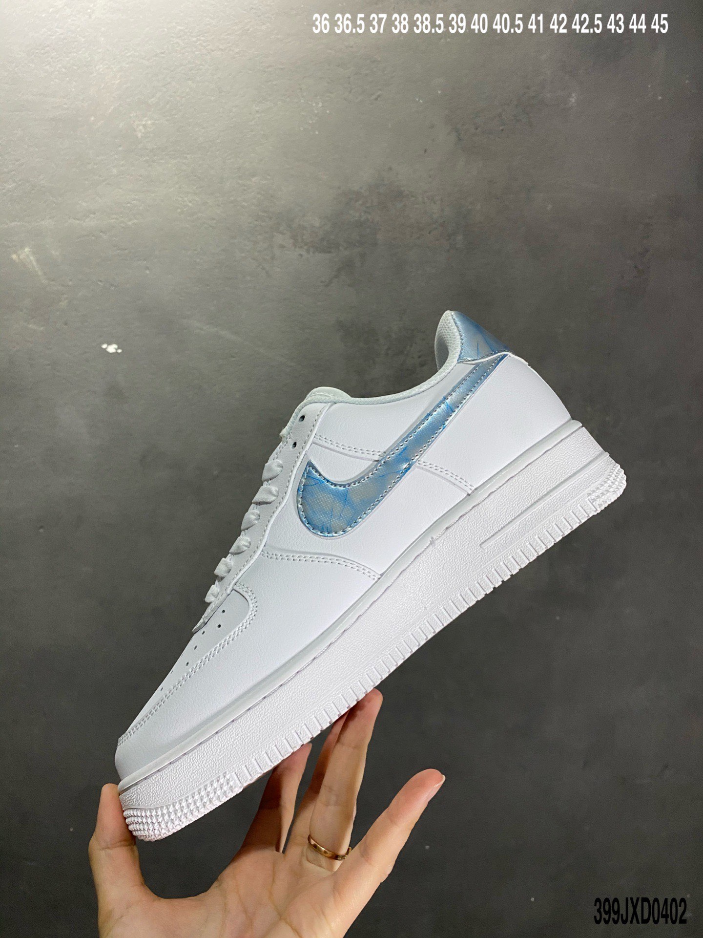 160小红书爆款  Nike Air Force 1 Low ’07 冰蓝满天星低帮空军一号休闲板鞋 3m反光 AQ2566-201