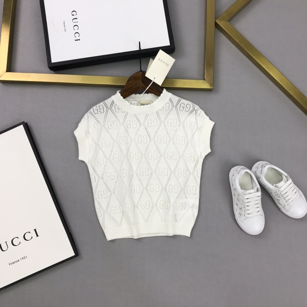 Luxury Kids’ Clothing Collection: Spring 2021 Sizes, Styles, and Colors - 图片 1
