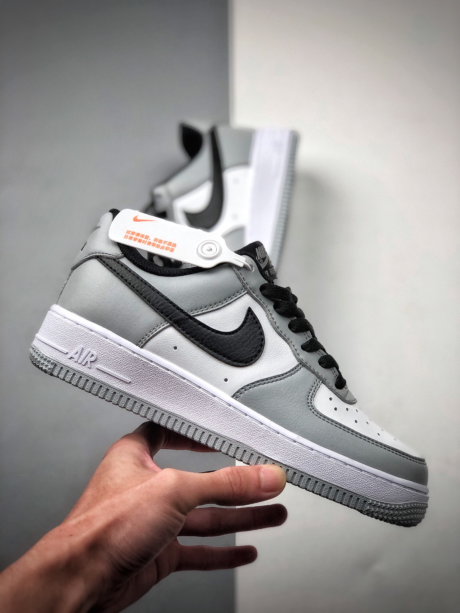 240 NIKE FORCE空军一号运动休闲板鞋 CN6403-105