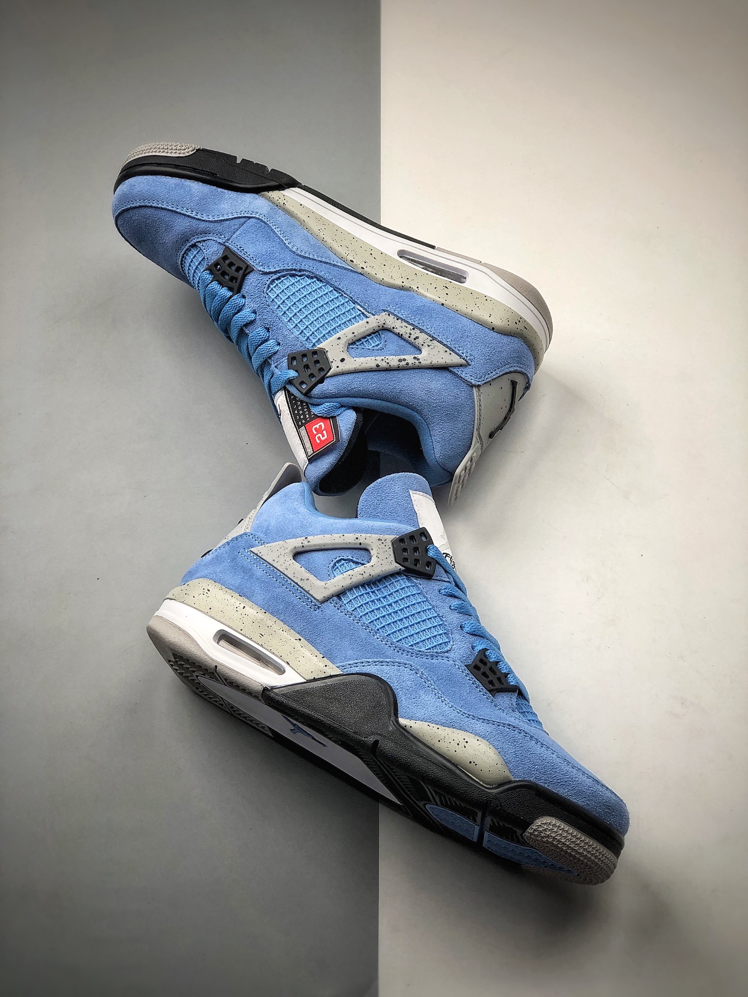 480  AJ4 University Blue  大学蓝 CT8527-400
