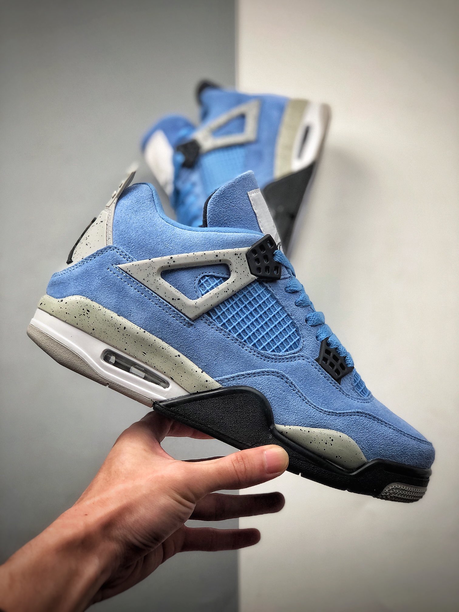 480  AJ4 University Blue  大学蓝 CT8527-400