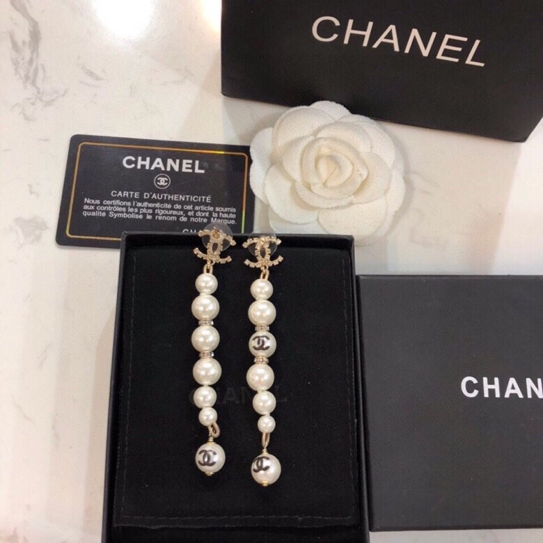 chanel gold pearl long pendant earrings