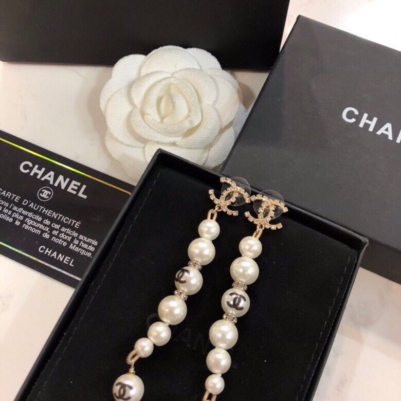 chanel gold pearl long pendant earrings