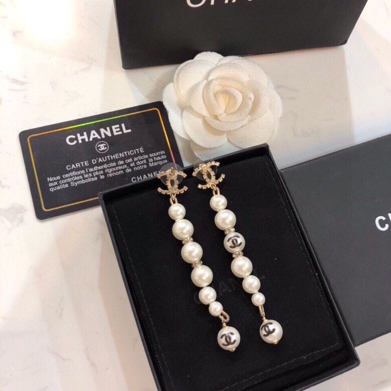 chanel gold pearl long pendant earrings