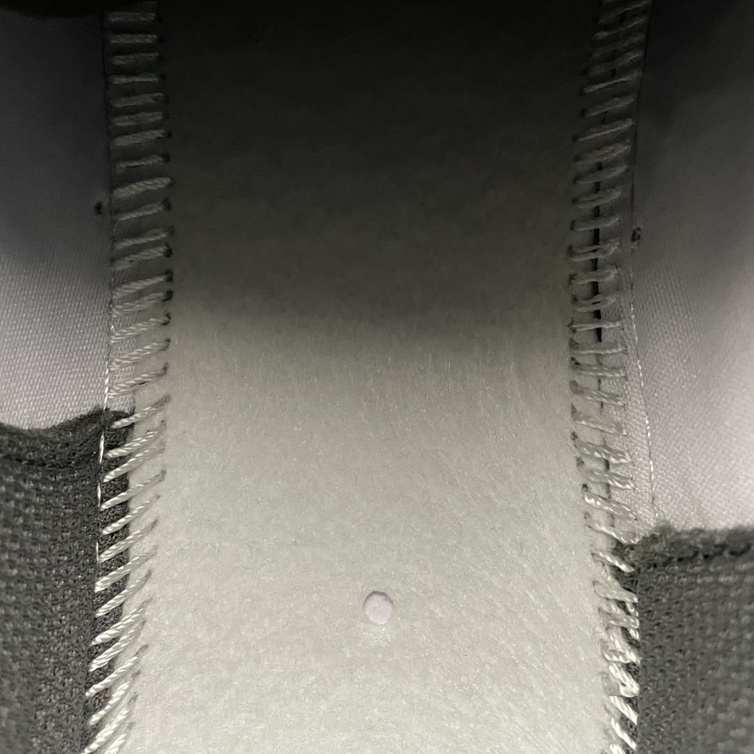 200 Nike Max 270 React 混合科技半掌气垫 DA4303-100