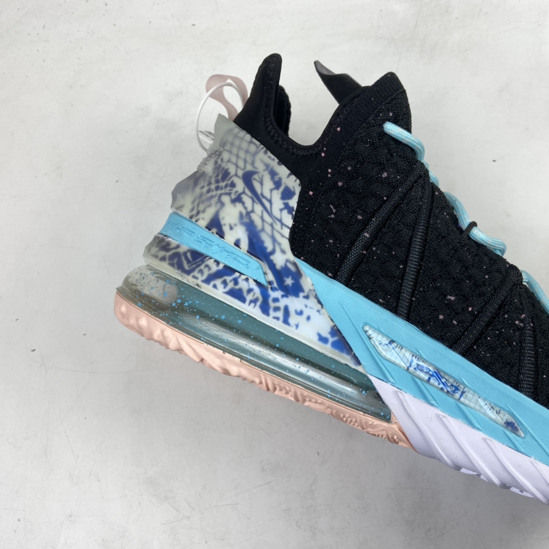 260 Nike LeBron 18 Reflections EP 詹姆斯18代男子篮球鞋 黑面青花纹 DB7644-003