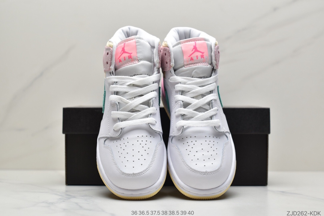 240  Air Jordan 1 Mid 白粉冰淇淋当前市场最优版本全鞋采用原装头层皮 DD1666-100
