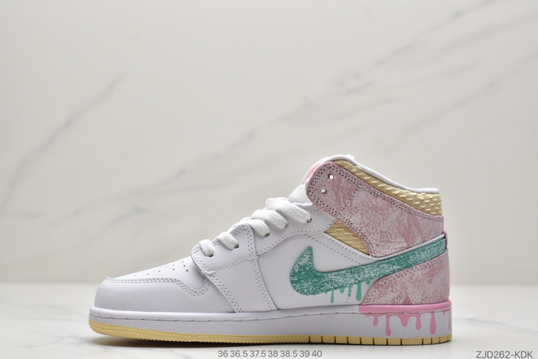 240  Air Jordan 1 Mid 白粉冰淇淋当前市场最优版本全鞋采用原装头层皮 DD1666-100