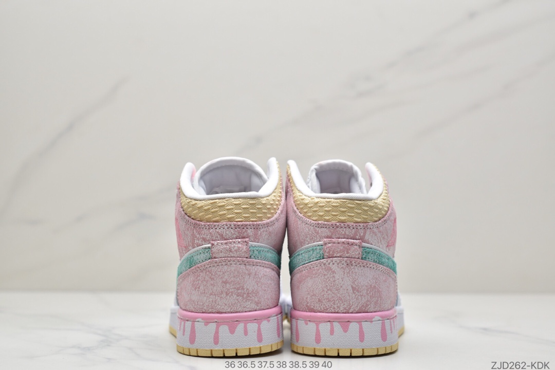 240  Air Jordan 1 Mid 白粉冰淇淋当前市场最优版本全鞋采用原装头层皮 DD1666-100