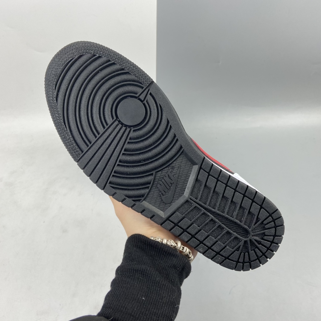 240 Air Jordan 1 Mid AJ1 乔1 中帮百搭休闲运动板鞋 554727-075