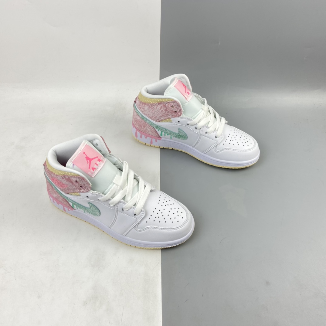 240 Air Jordan 1 Mid AJ1 乔1 中帮百搭休闲运动板鞋 DD1666-100