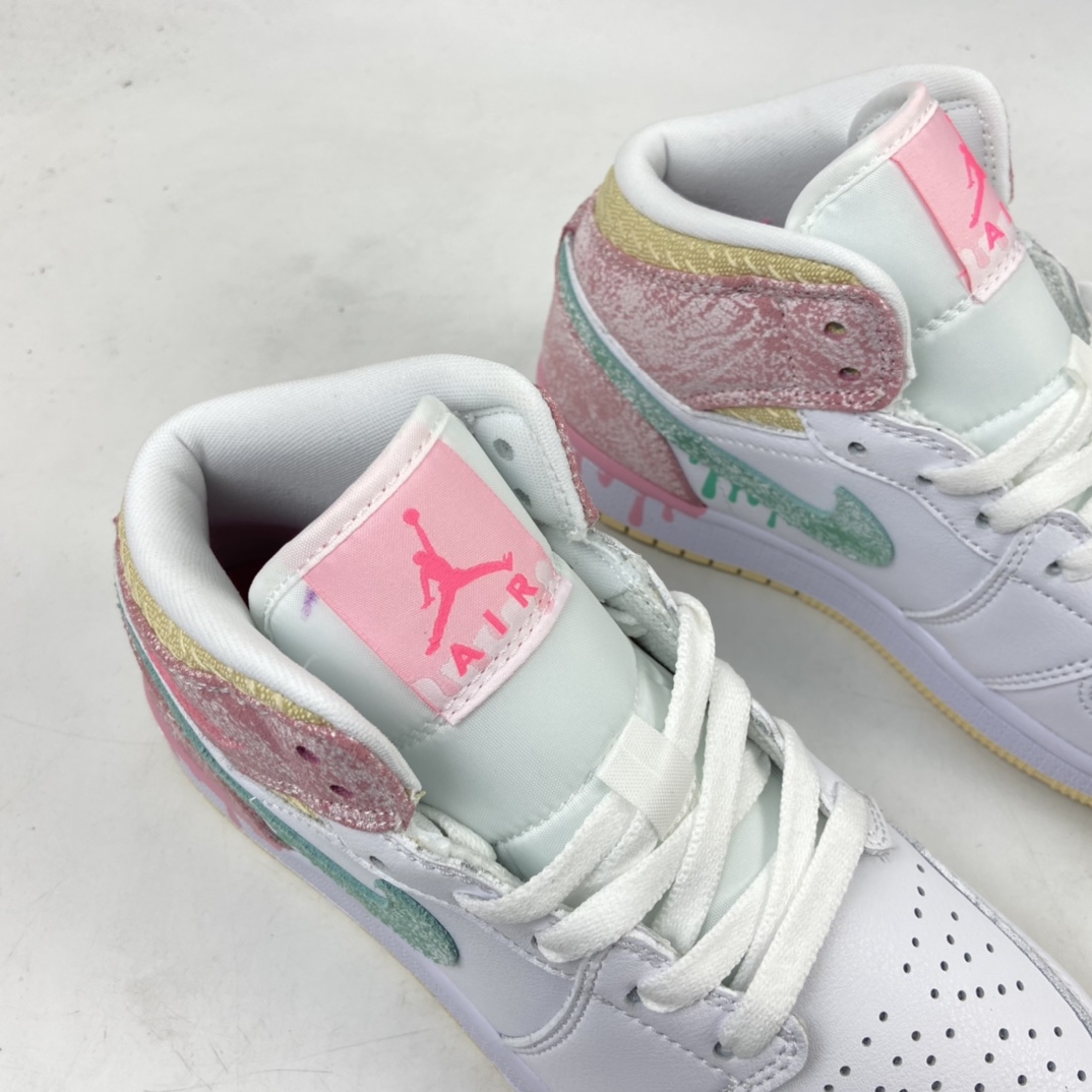 240 Air Jordan 1 Mid AJ1 乔1 中帮百搭休闲运动板鞋 DD1666-100