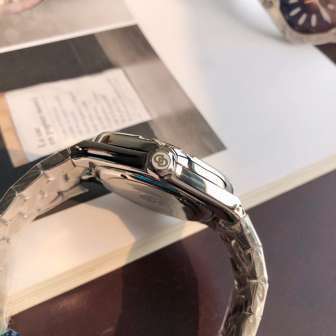 Authentic German Dietrich Titrivie TC-1 Wristwatch Sale: Recycled Luxury with Super Nightlight - 图片 7