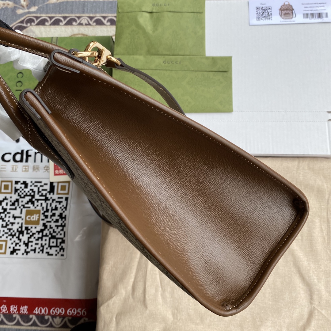 p550。💋💋💋【配置三亚免税店礼品袋包装】原厂皮，实物实拍！款号659983啡棕🎈🎈🎈尺寸：宽31X高26.5X侧宽14.