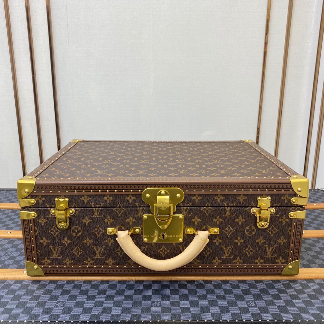Louis Vuitton "S" lock with key - Comprehensive