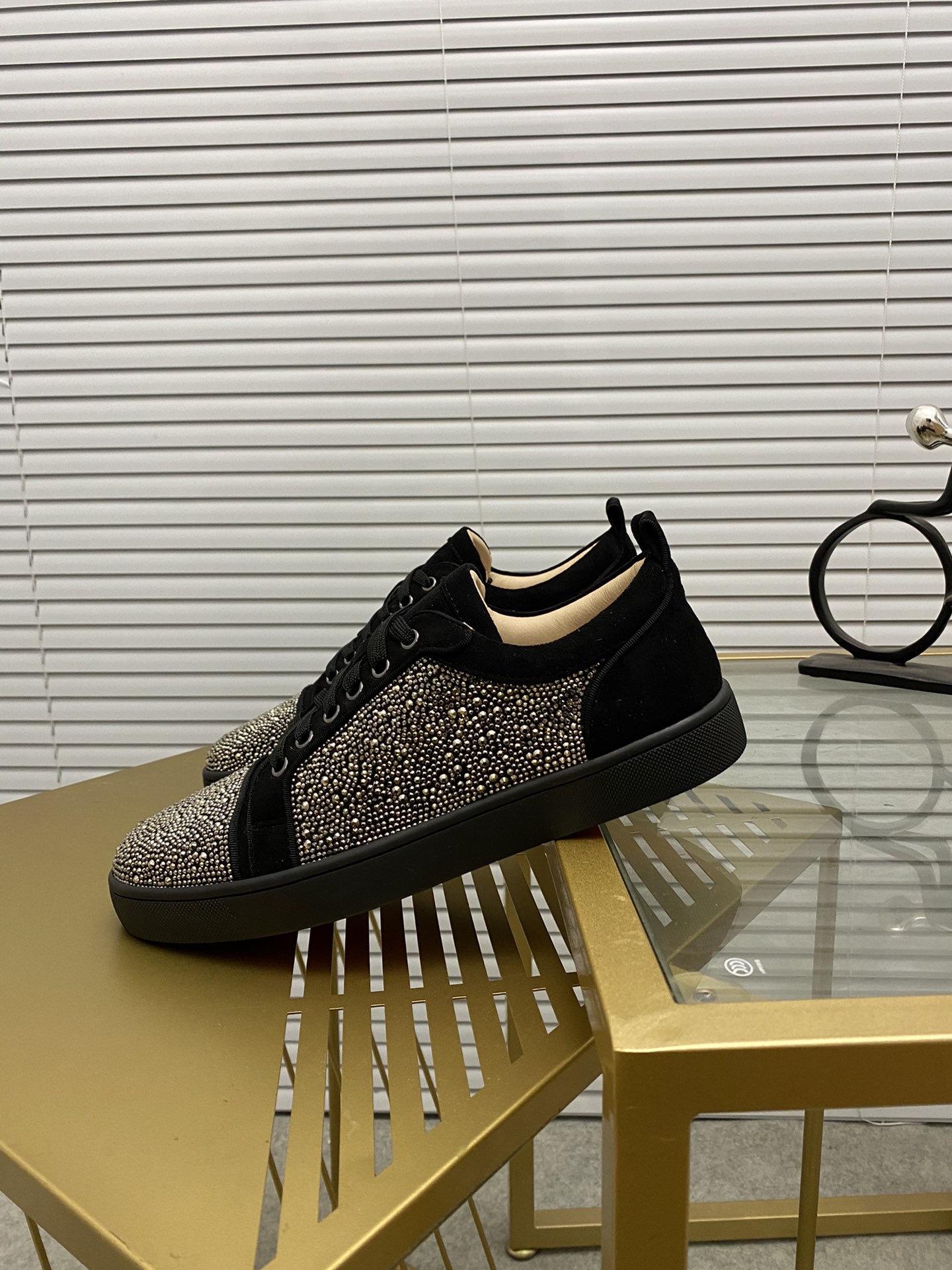 Christian Louboutin（cl男） Style Leather Men's Shoes Lookbook Reference image 2