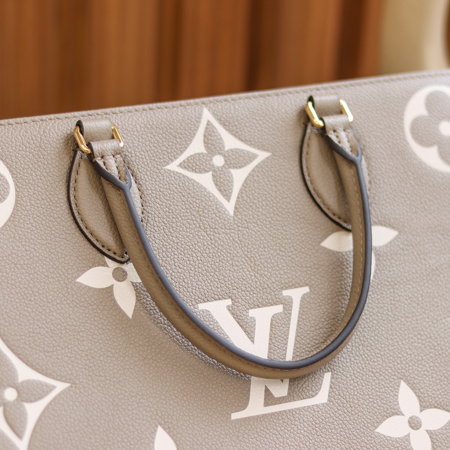Louis Vuitton LV OnTheGo MM Bag M45494