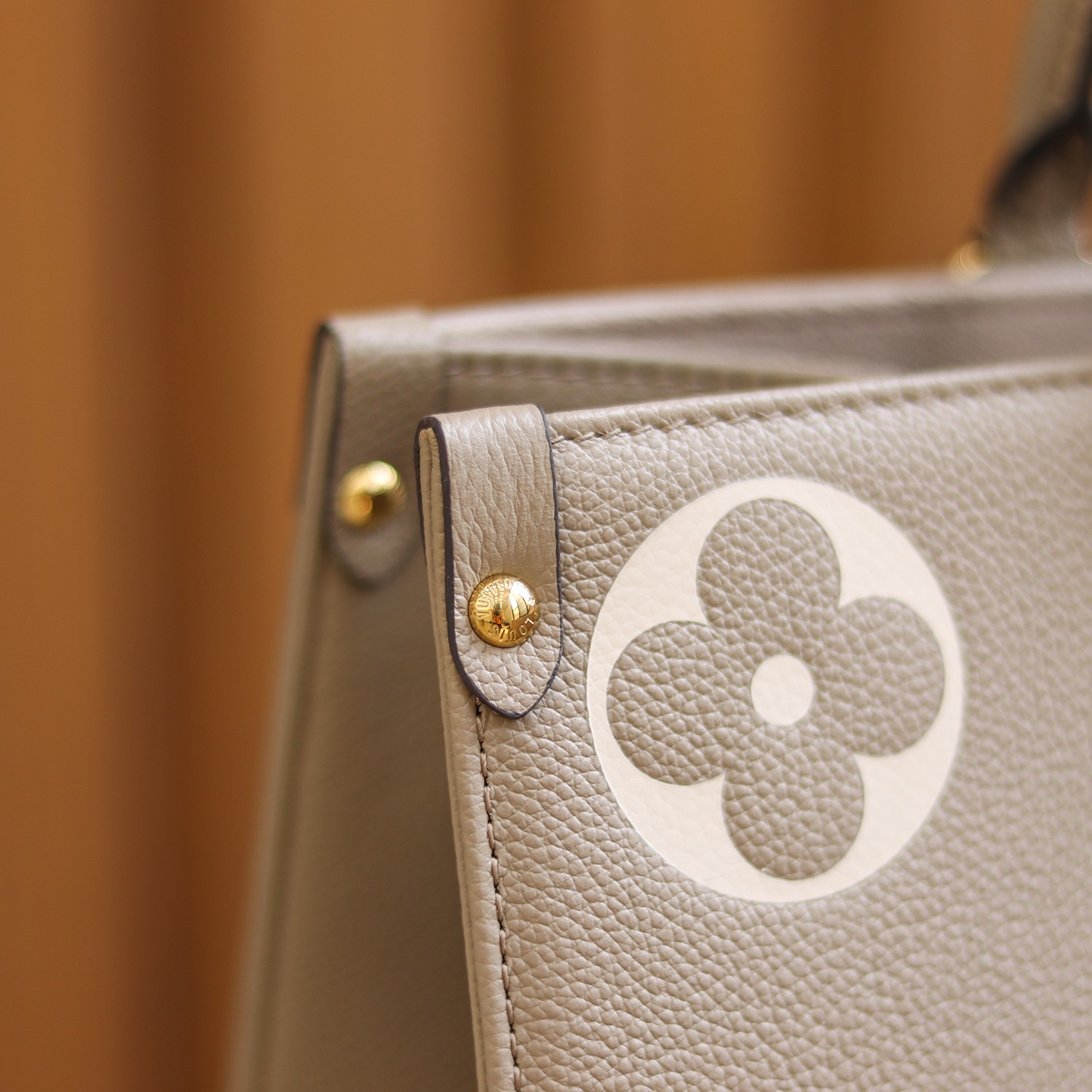 Louis Vuitton LV OnTheGo MM Bag M45494
