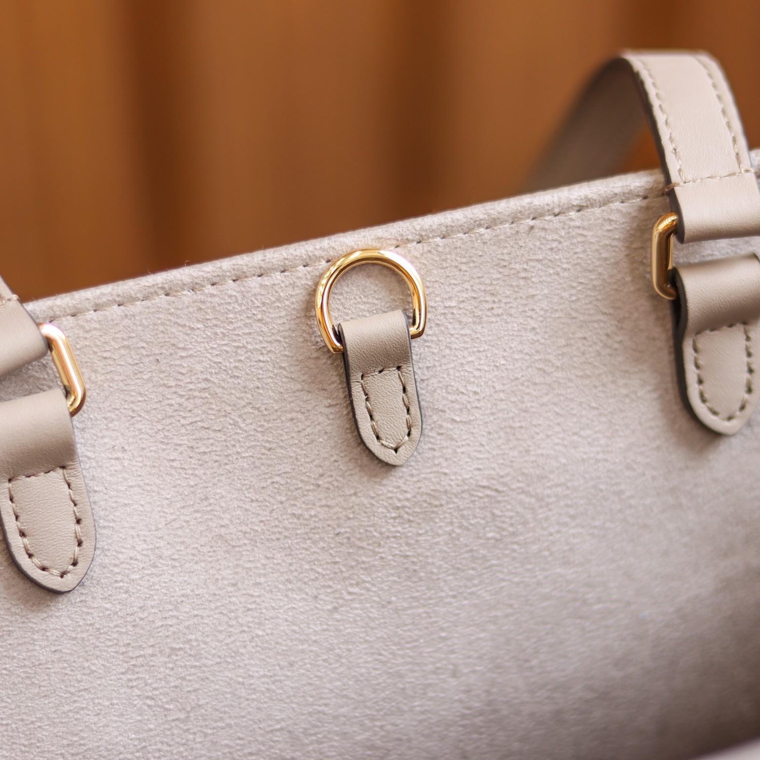 Louis Vuitton LV OnTheGo MM Bag M45494