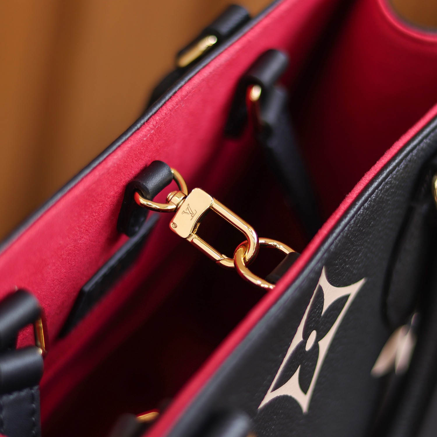 Louis Vuitton LV OnTheGo MM Bag M45495