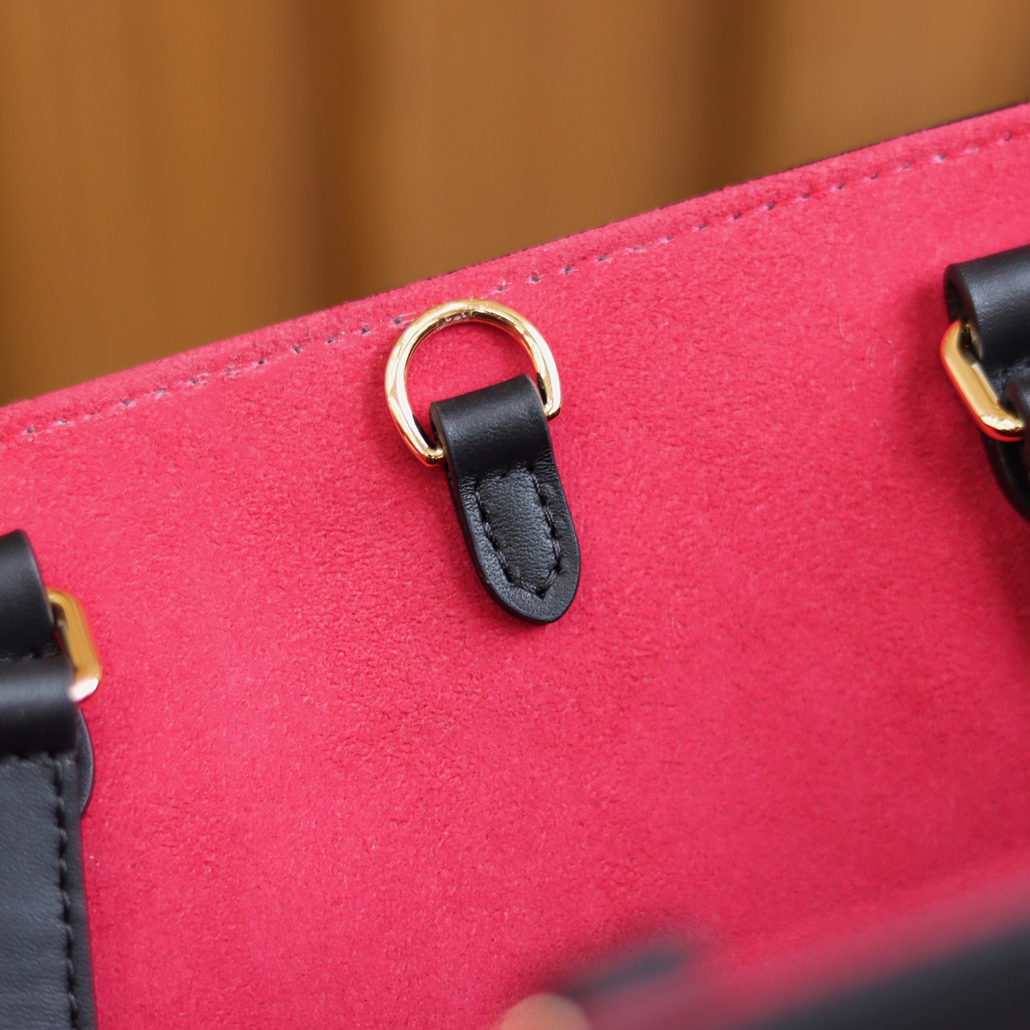 Louis Vuitton LV OnTheGo MM Bag M45495