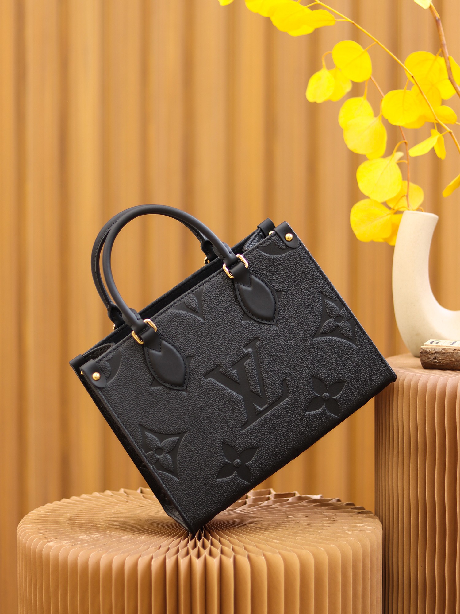 Shop Louis Vuitton Onthego pm (M45653) by RedondoBeach-LA