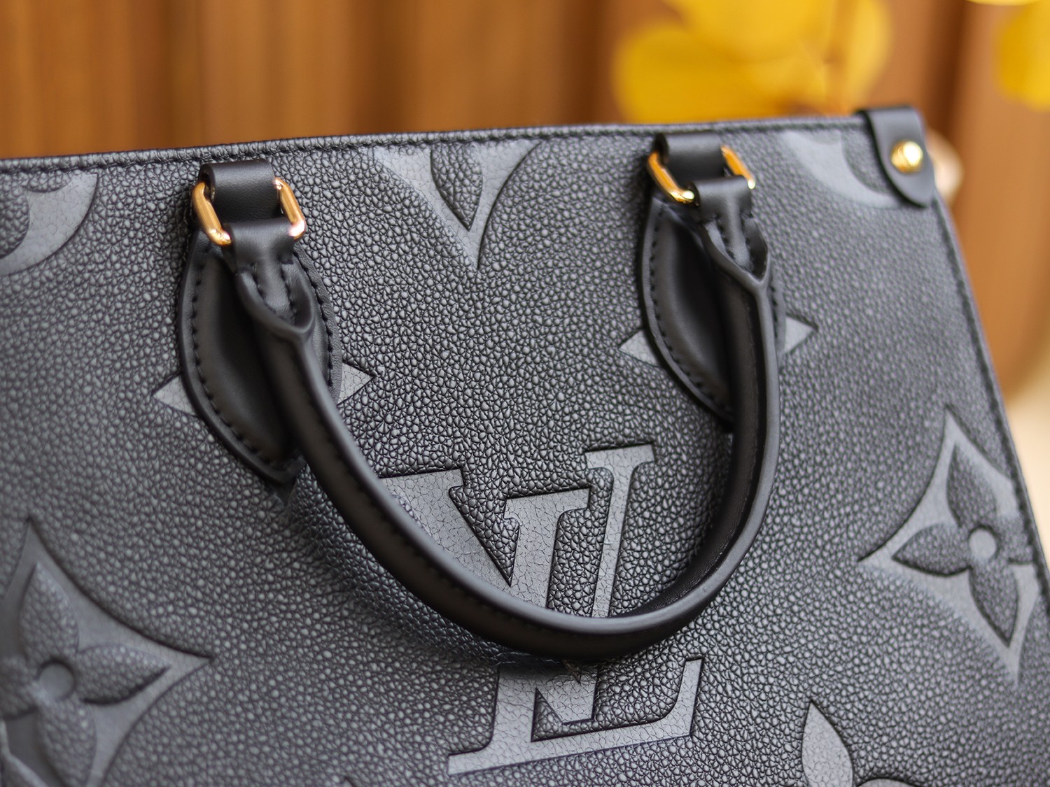 Louis Vuitton LV OnTheGo PM Bag M45653