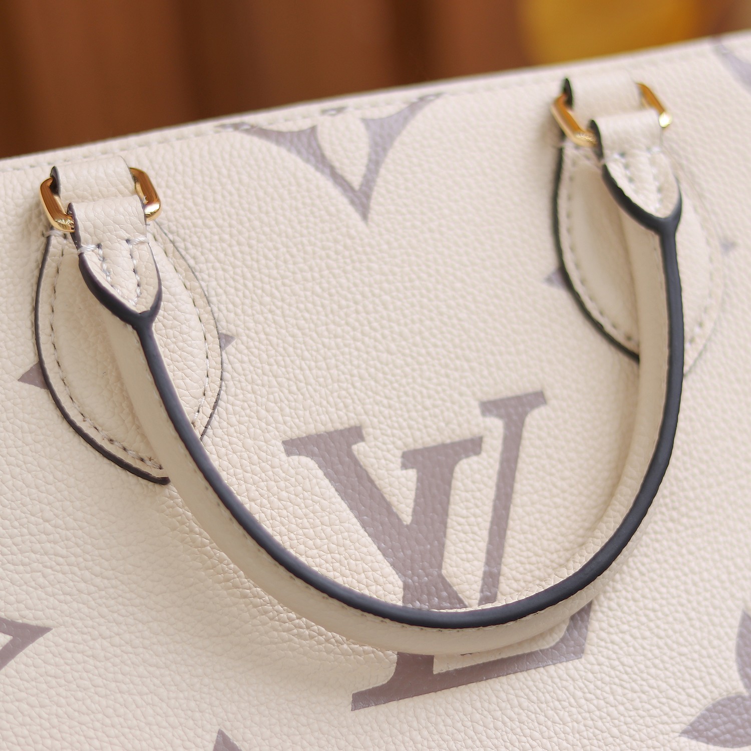 Louis Vuitton LV OnTheGo PM Bag M45654