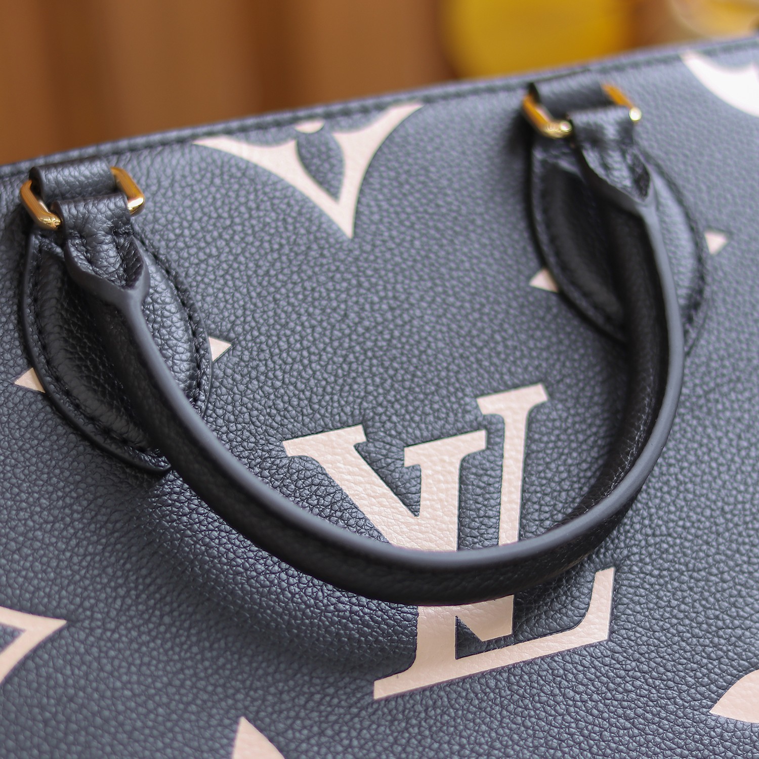 Louis Vuitton LV OnTheGo PM Bag M45659