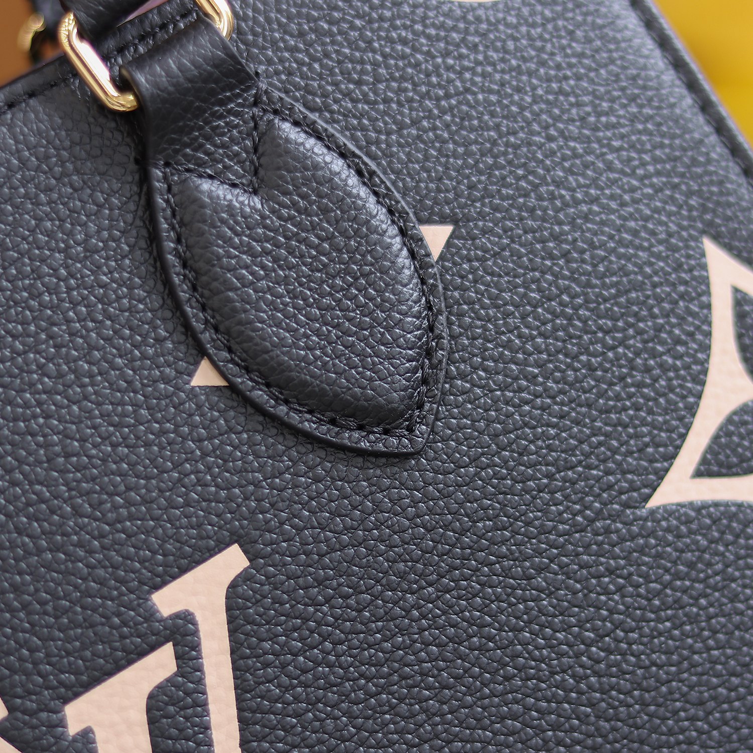Louis Vuitton LV OnTheGo PM Bag M45659
