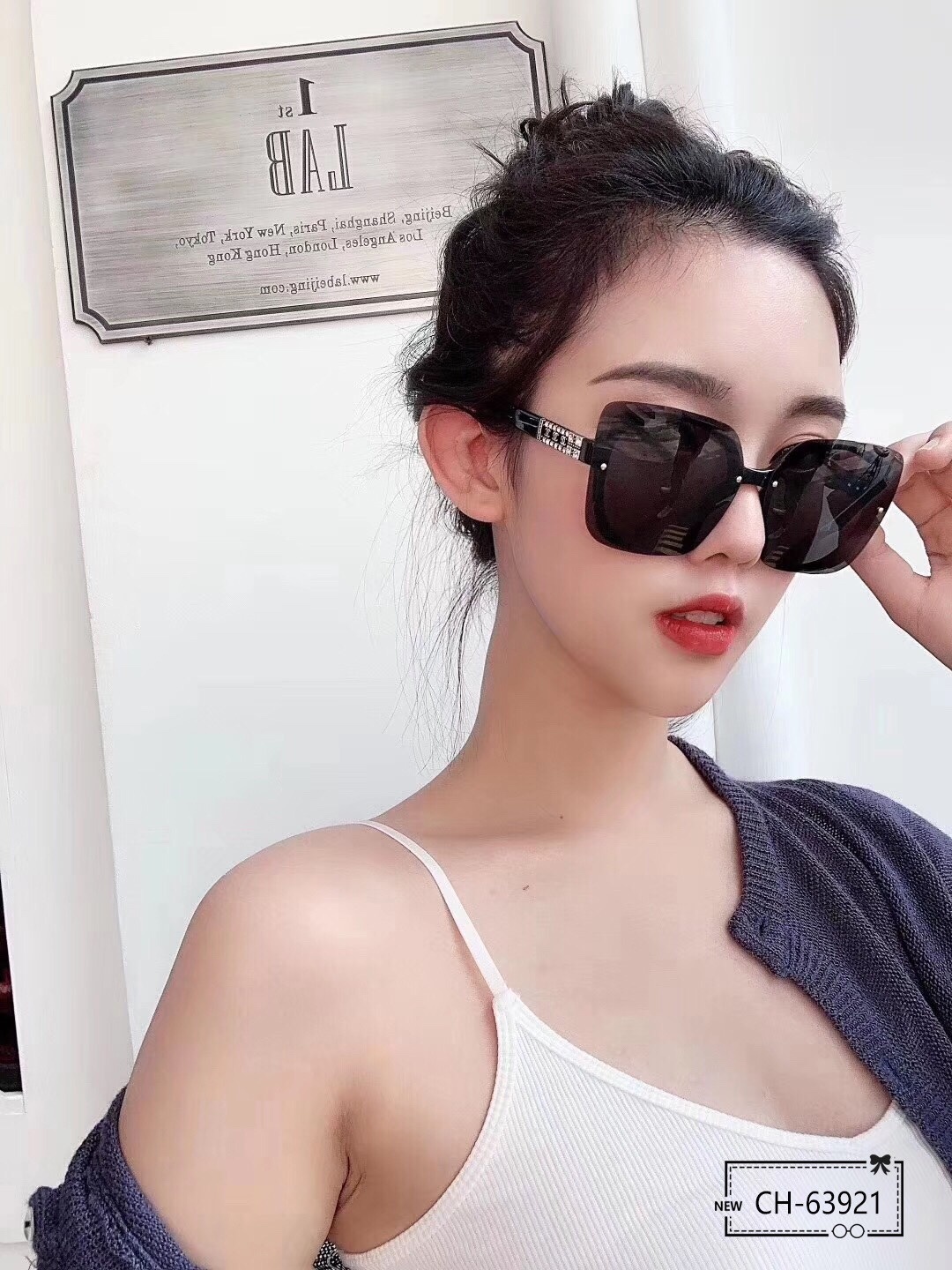 .法国香奈-CHANEL.宝丽来树脂