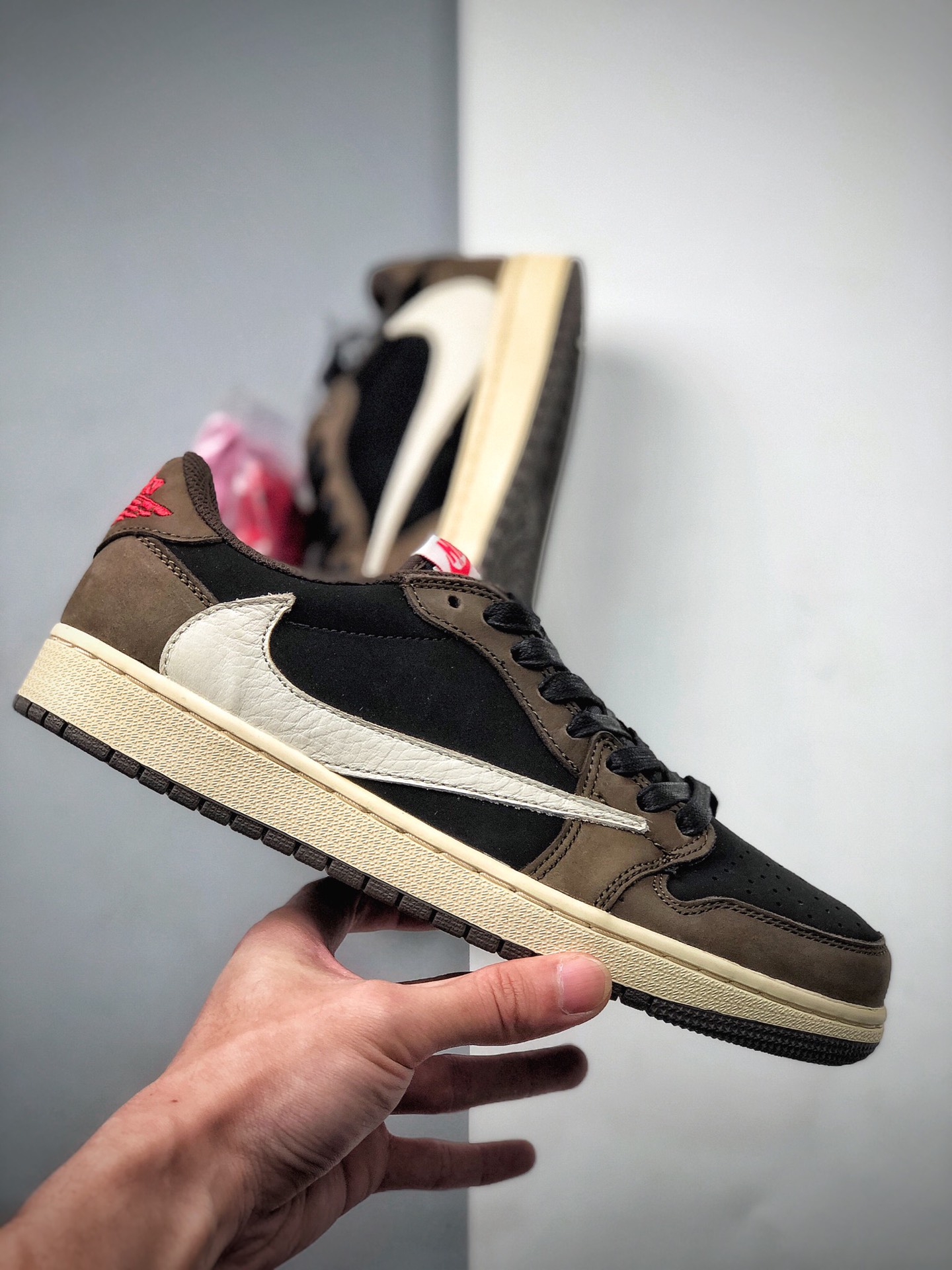 240  Air Jordan 1 Retro High OG 倒勾低帮深棕 CQ4277-001