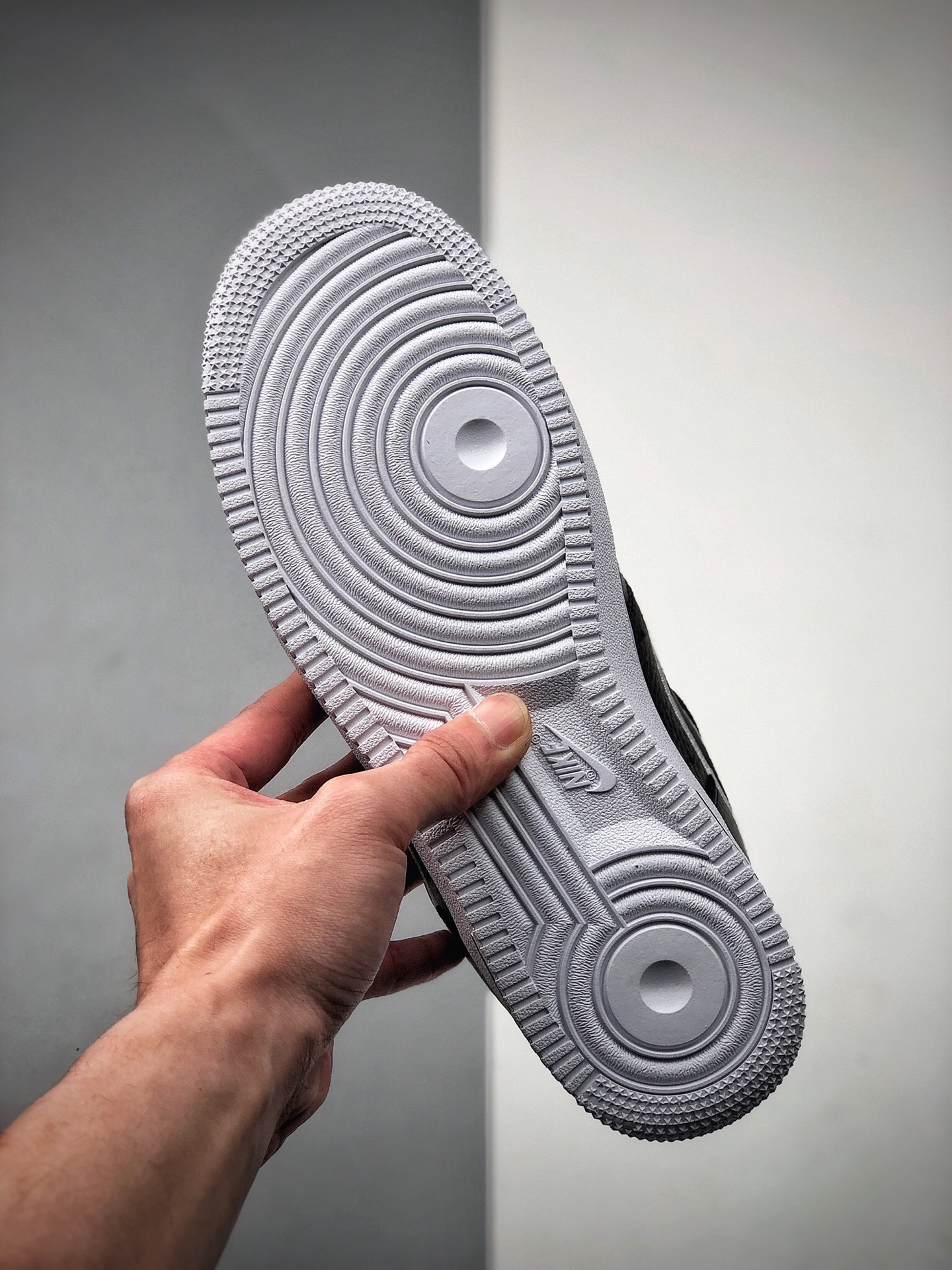 200 NIKE FORCE空军一号运动休闲板鞋 DH2472-001