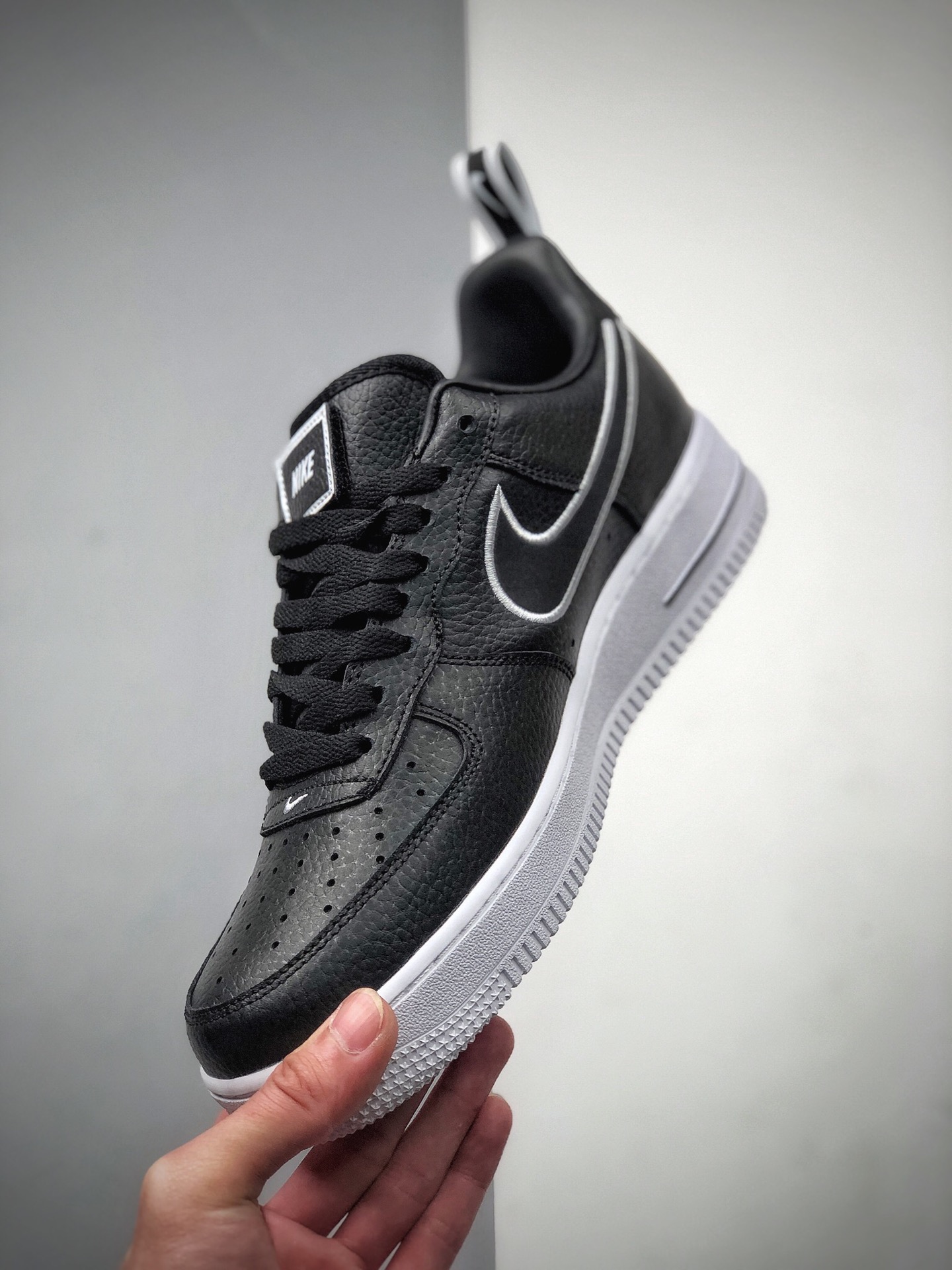 200 NIKE FORCE空军一号运动休闲板鞋 DH2472-001