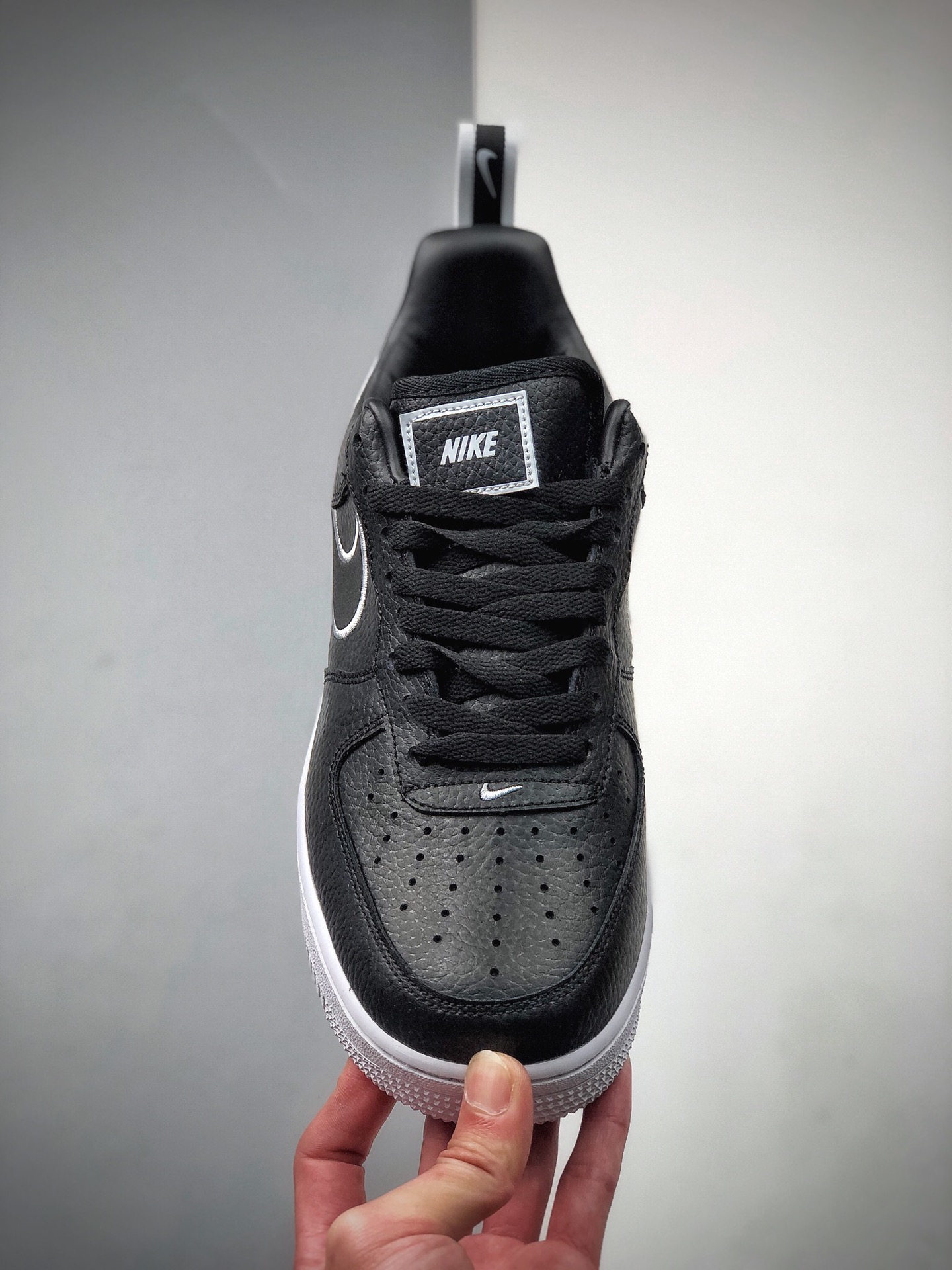 200 NIKE FORCE空军一号运动休闲板鞋 DH2472-001
