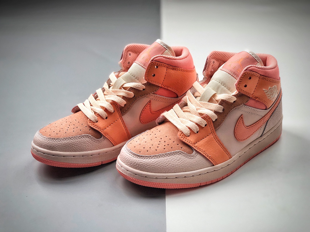 240 Air Jordan 1 Mid SE  AJ1/乔1 中帮百搭休闲运动板鞋DH4270-800