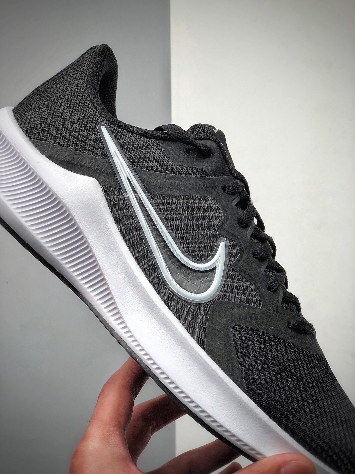 180  NIKE DOWNSHIFTER 11  CW3411-006