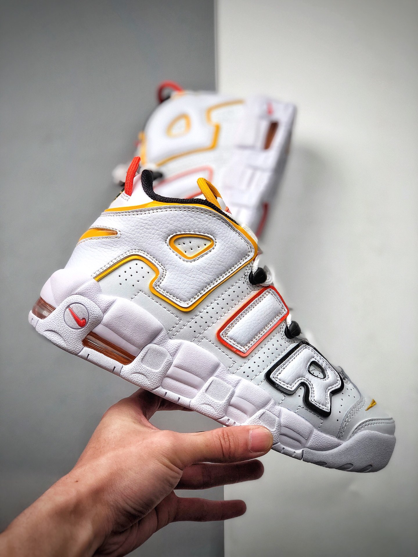 260  Nike Air More Uptempo 大AIR皮蓬复古篮球鞋 DD9282-100