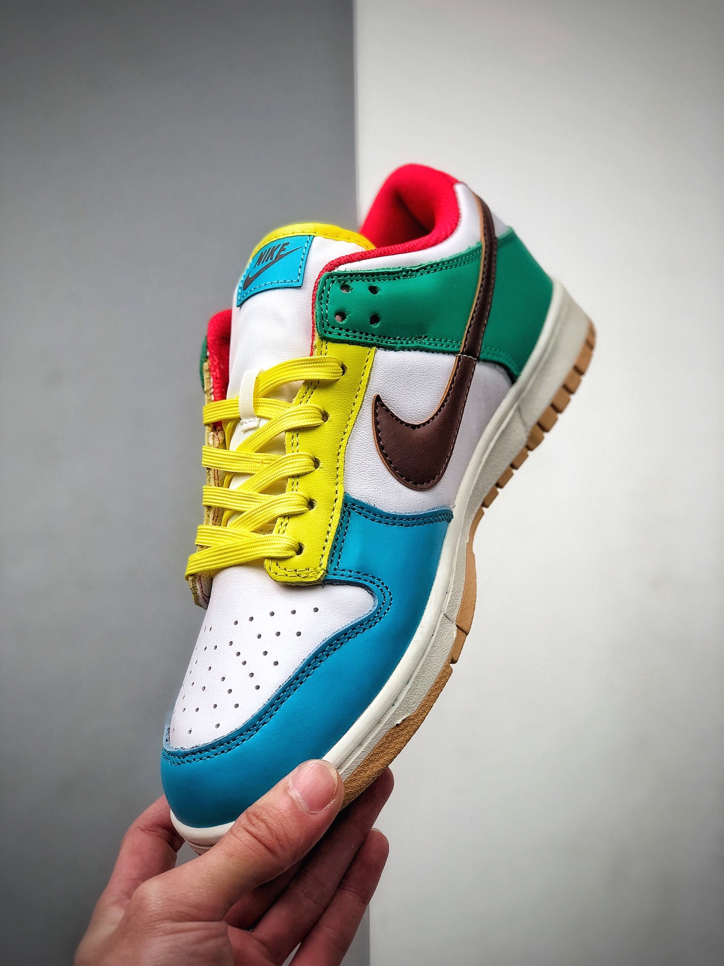 380  Nike SB Low ” Free 99 ” 鸳鸯款 低帮运动休闲板鞋   DH0952-100