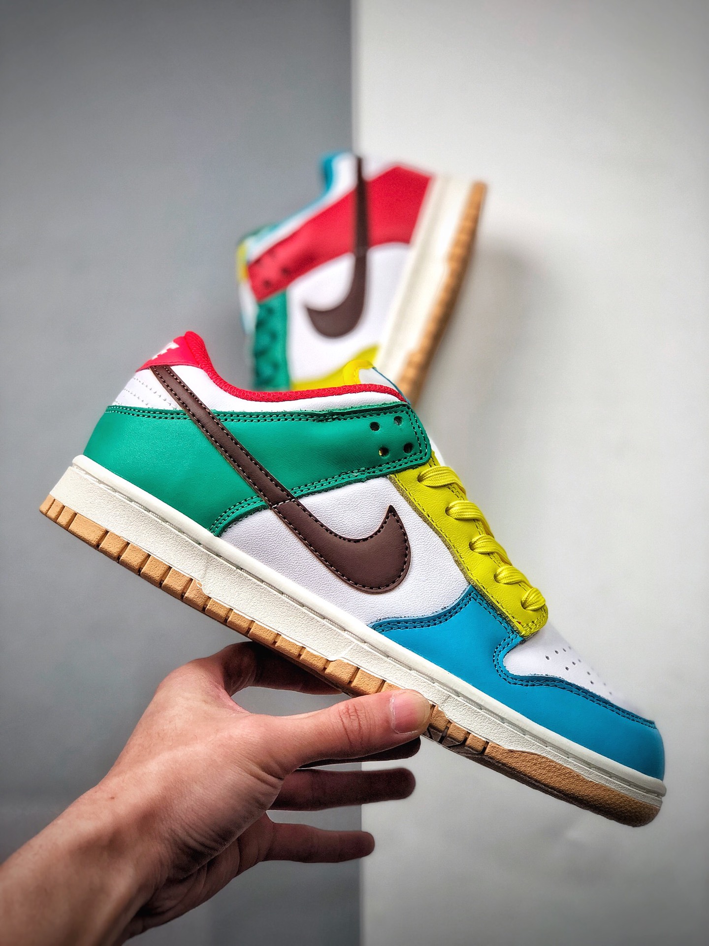 380  Nike SB Low ” Free 99 ” 鸳鸯款 低帮运动休闲板鞋   DH0952-100