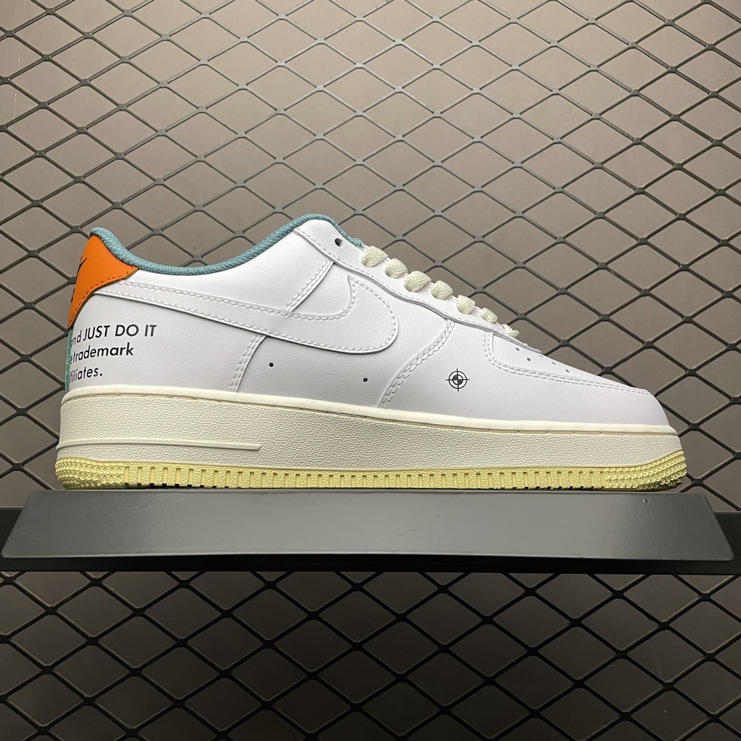 240 NK Air Force 1 空军一号低帮休闲运动板鞋 DM0970-111