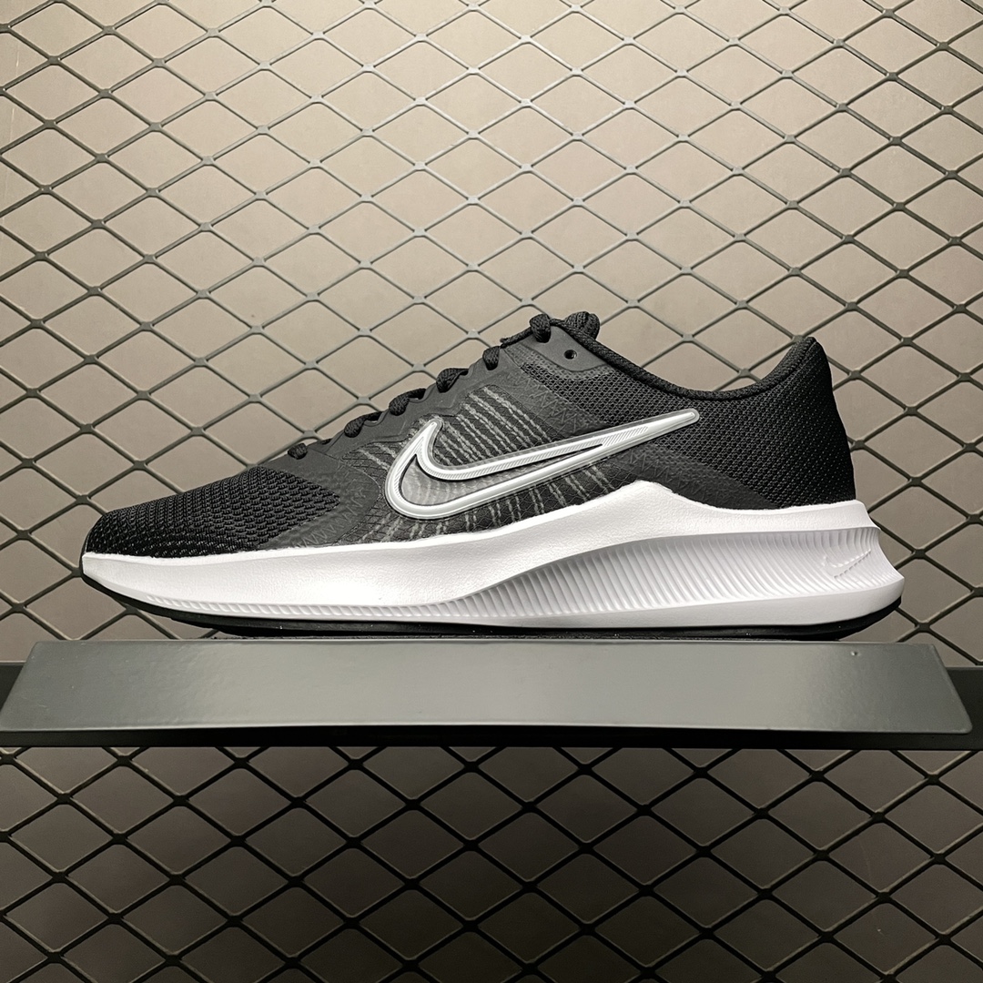 180 Nike Downshifter 11 网面超轻透气跑步鞋 CW3411-006