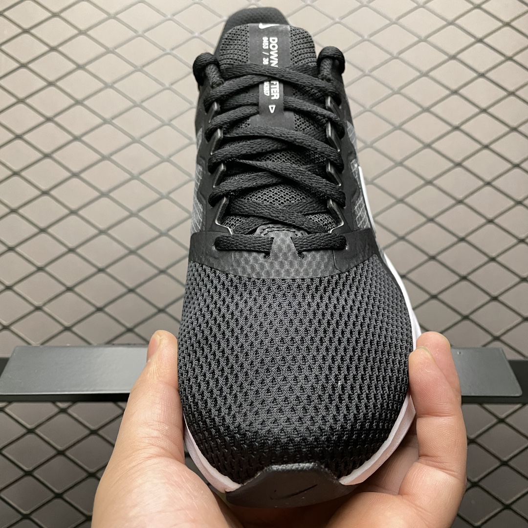 180 Nike Downshifter 11 网面超轻透气跑步鞋 CW3411-006