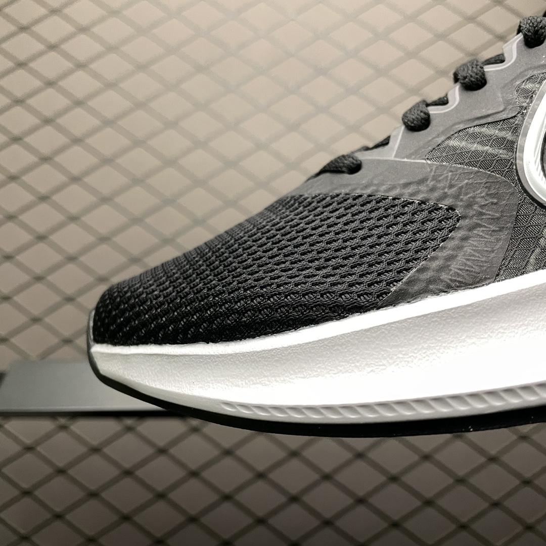180 Nike Downshifter 11 网面超轻透气跑步鞋 CW3411-006