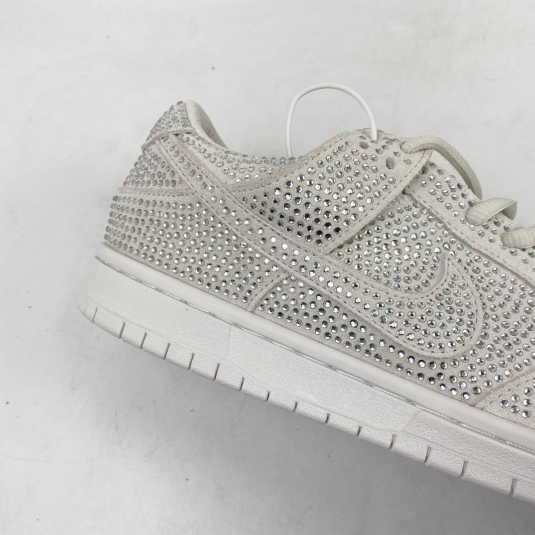 260 Cactus Plant Flea Market唐人街跳蚤市场CPFM x Nk SB Dunk LowPure Platinum”Swarovski Crystals” 扣篮系列低帮休闲运动滑板板鞋 CZ2670-001