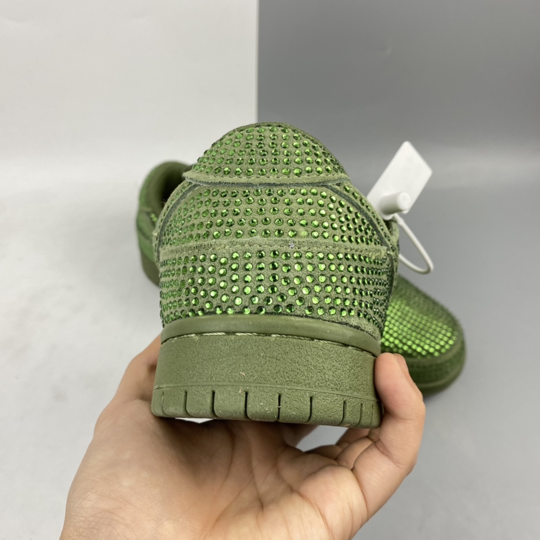 260 Cactus Plant Flea Market唐人街跳蚤市场CPFM x Nk SB Dunk LowPure Platinum”Swarovski Crystals” 扣篮系列低帮休闲运动滑板板鞋 CZ2670-300