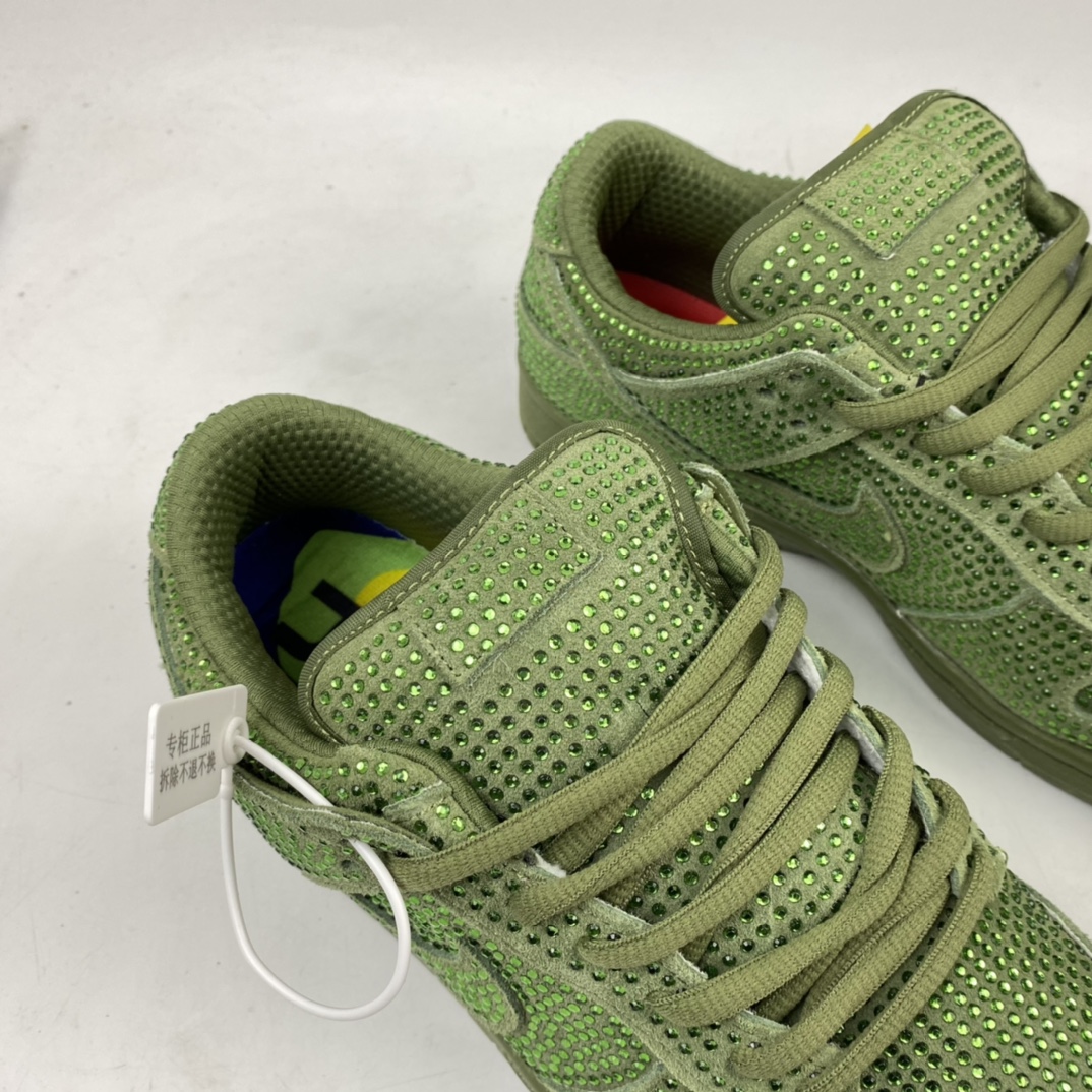 260 Cactus Plant Flea Market唐人街跳蚤市场CPFM x Nk SB Dunk LowPure Platinum”Swarovski Crystals” 扣篮系列低帮休闲运动滑板板鞋 CZ2670-300